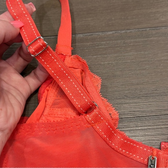 Chantelle Rive Gauche Full Coverage Bra - Picture 8 of 9